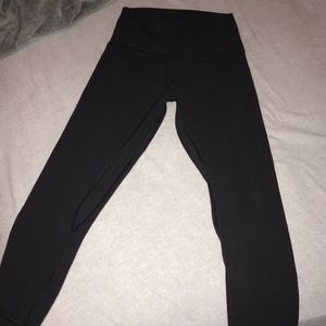 Lululemon cropped aligns